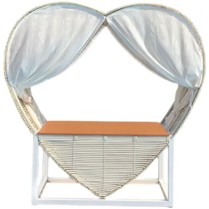 Banc de station en forme de coeur, sièges extérieurs en bois de plage