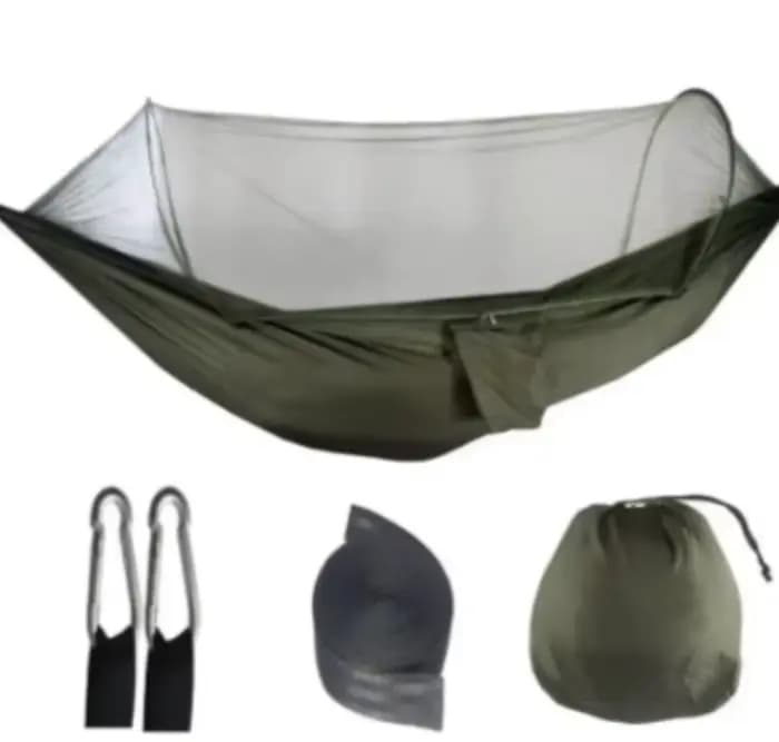 Lit suspendu hamac de camping en plein air avec moustiquaire