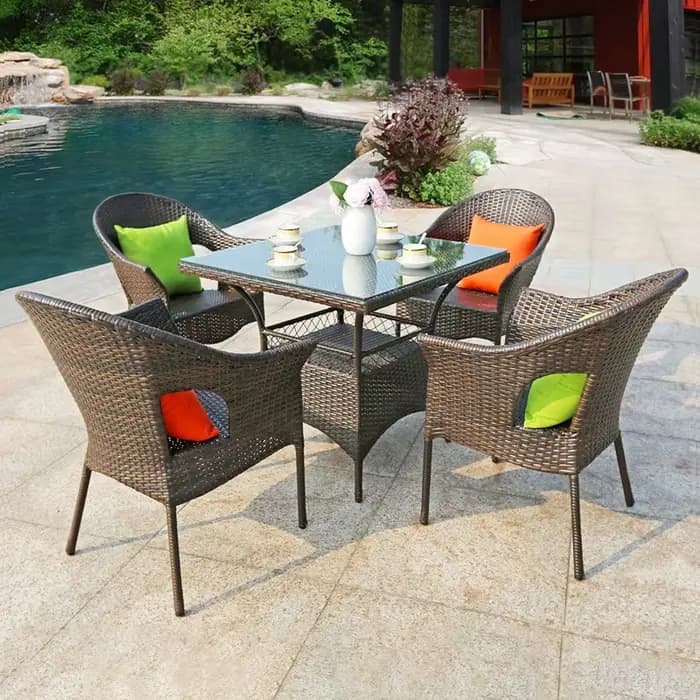 Mobilier de jardin moderne en rotin, ensemble de 5 pièces, Table basse et chaises en osier résistant
