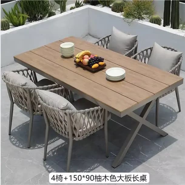 Tables et chaises en rotin, cour extérieure, chaises en rotin de balcon, combinaison de tables et ch