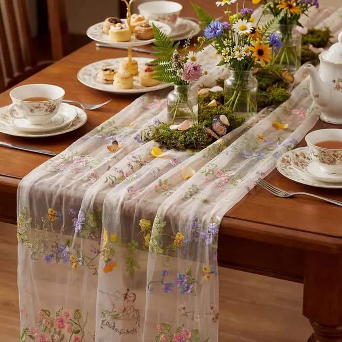 Chemin de table brodé marguerite, chemin de table en dentelle brodée florale, couverture de table fl