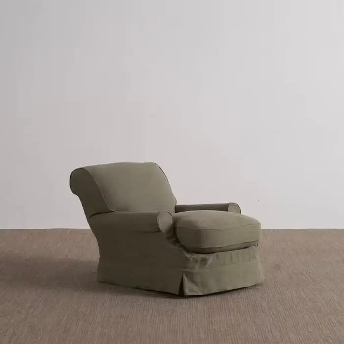 Fauteuils de salon moelleux design, ergonomiques et uniques en bois, esthétique hôtelière, mobilier 