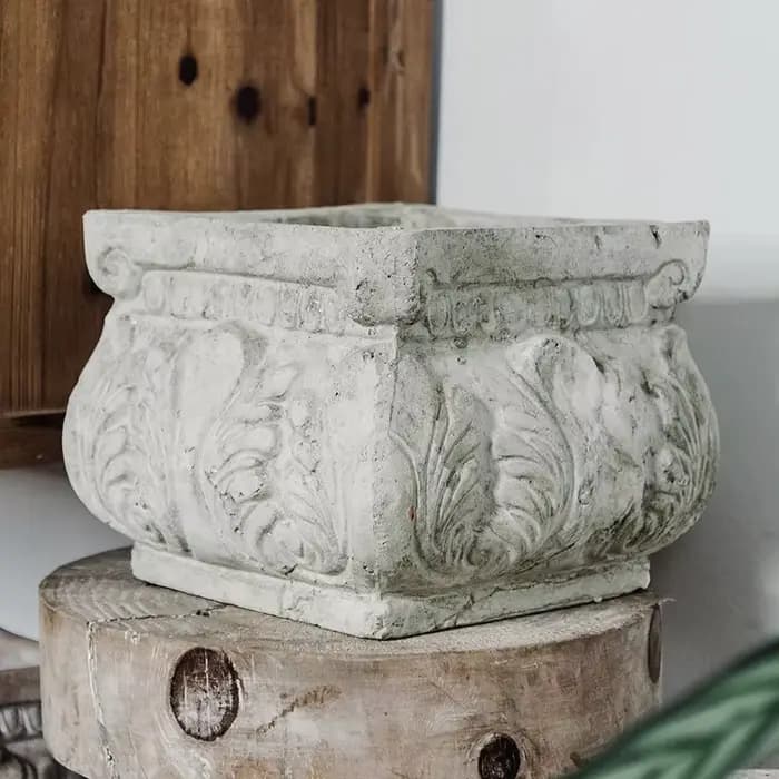 Pot et jardinière carrés rustiques en terre cuite faits à la main, style ferme