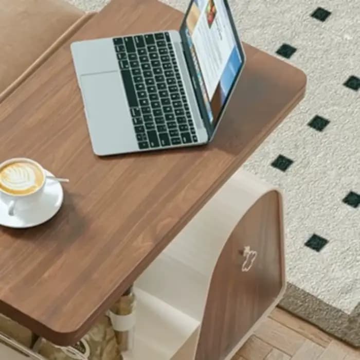 Tables basses de rangement en bois avec plateau relevable sur roulettes