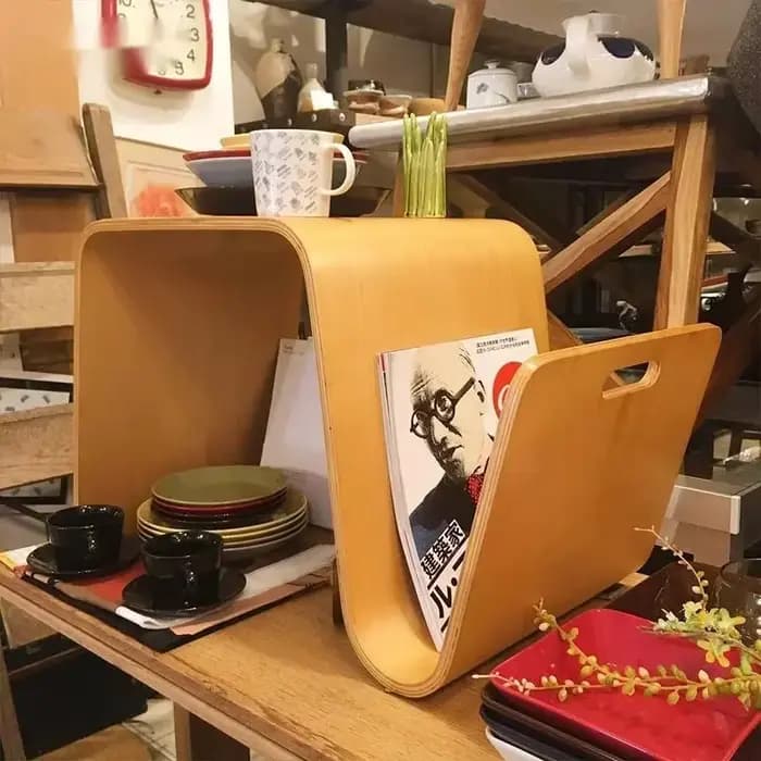 Table basse nordique minimaliste, pièce maîtresse chic en bois massif, idéale pour les salons et les