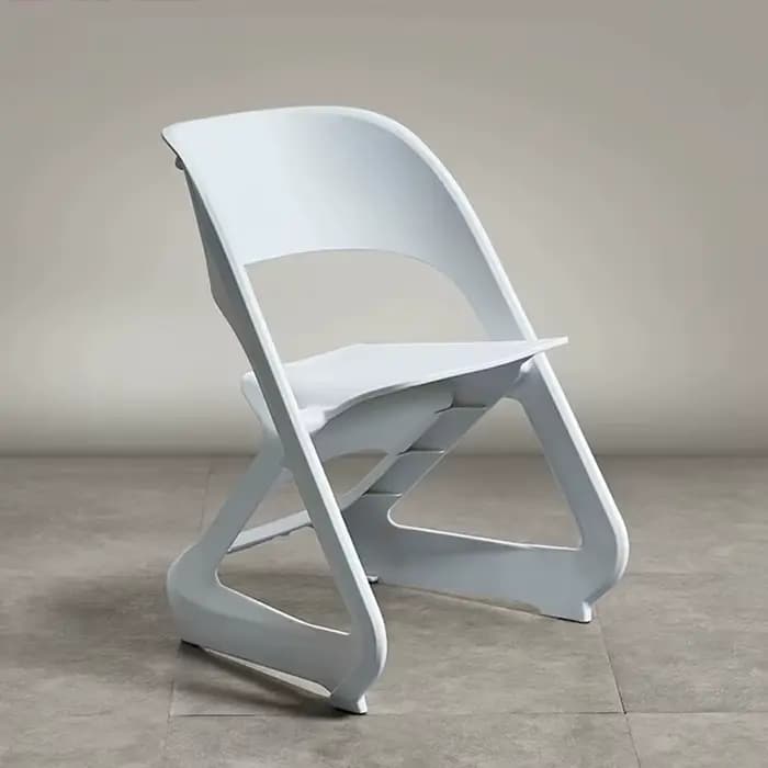 Chaise à dossier en plastique moderne et minimaliste pour la salle à manger à domicile, siège pour l