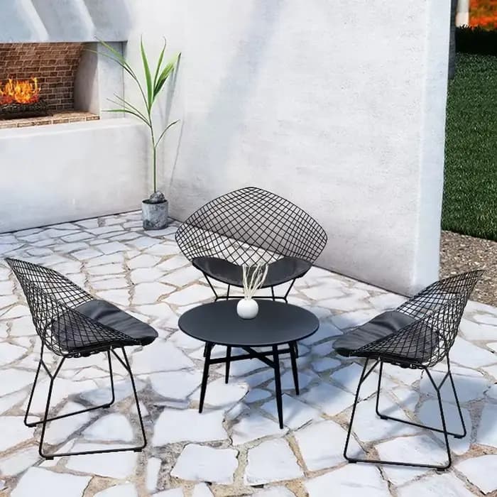 Tables et chaises de loisirs en plein air, jardin simple de cour, aménagement paysager de jardin municipal, boutique de thé au lait, entrée d'un café
