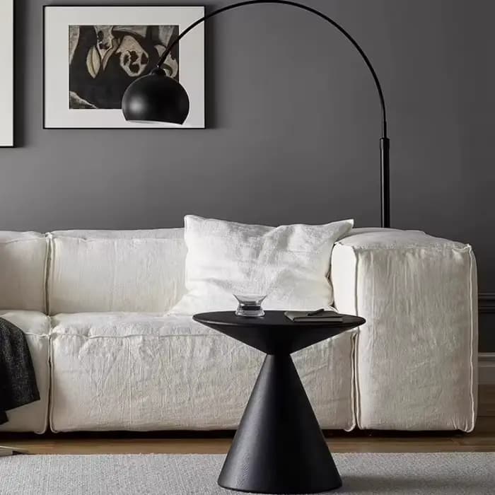 Table d'appoint d'angle noire ronde