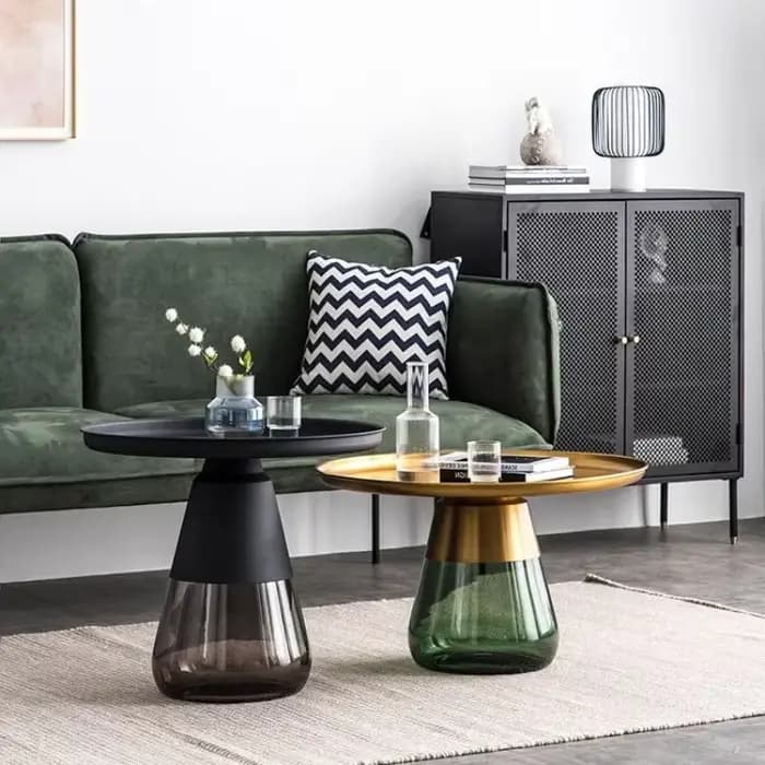 Table d'appoint ronde en métal pour salon