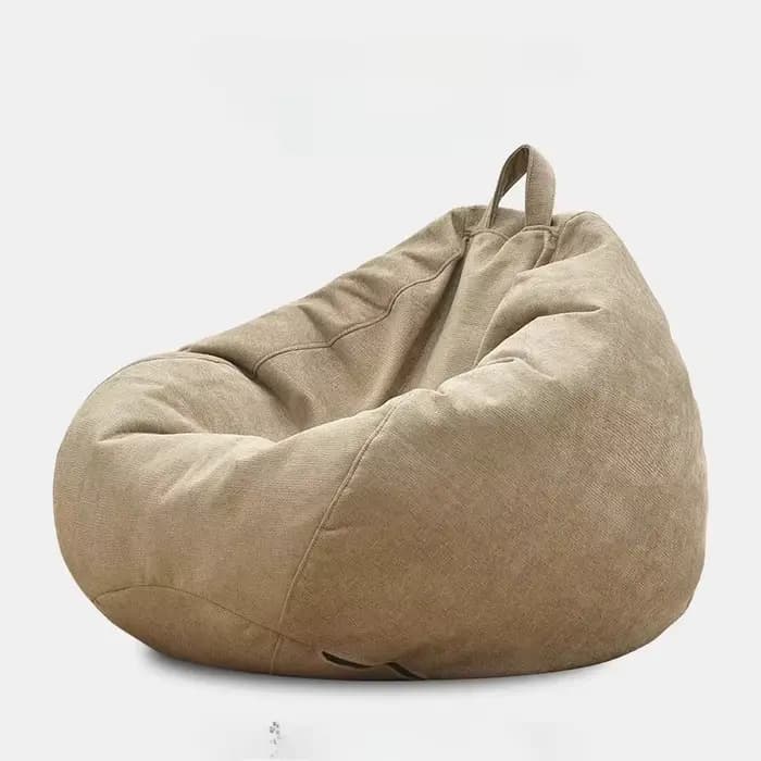 Salon décor pouf canapés