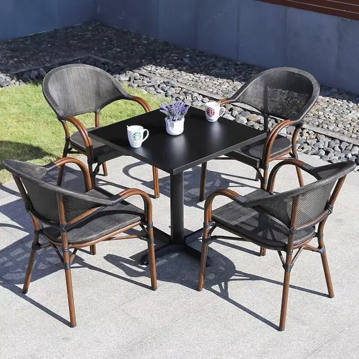 Chaise d'extérieur en maille simple