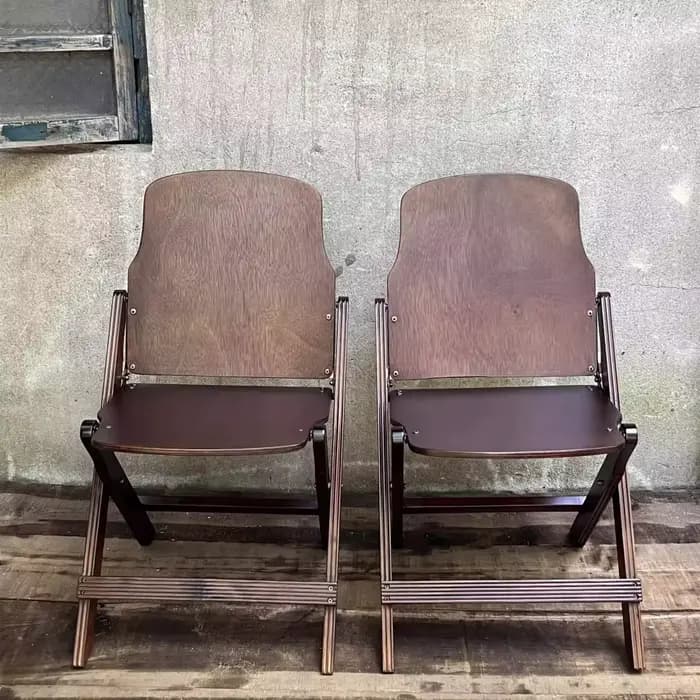 Chaises pliantes rétro en bois massif