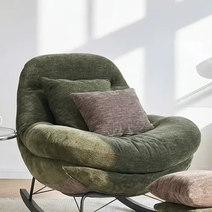 Chaises de balcon avec repose-pieds