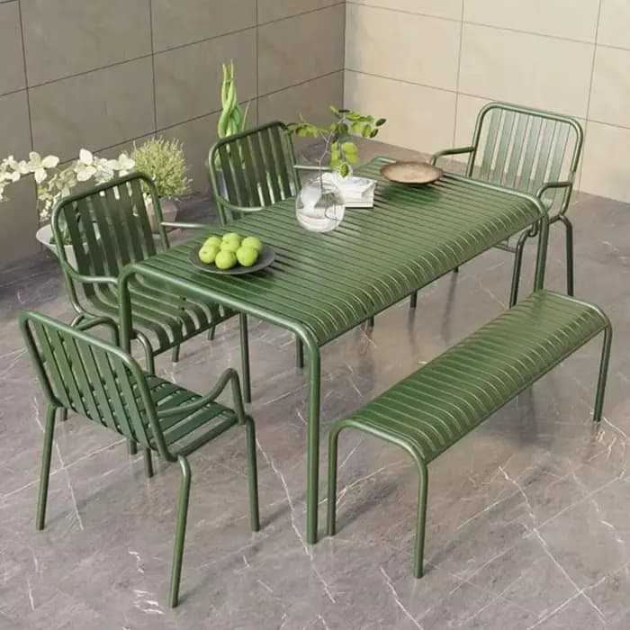 Ensemble bistrot en fer forgé pour patio