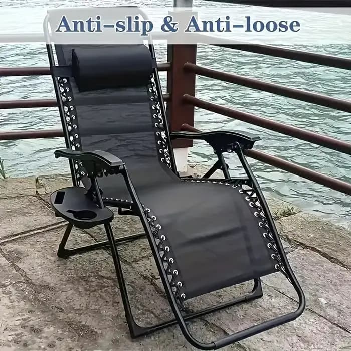 Chaise longue pliante de plage avec porte-gobelet et table latérale