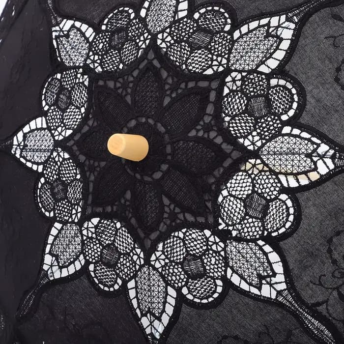 Parasol en dentelle brodé de grande taille