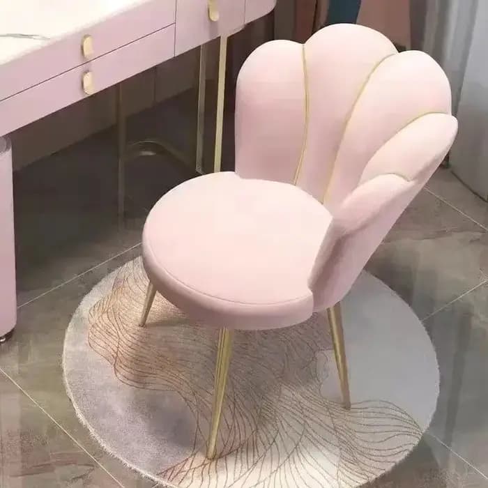 Fauteuil de Styliste Nordique avec Dossier