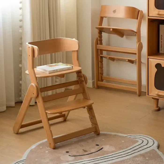 Chaises pliantes en bois en liquidation