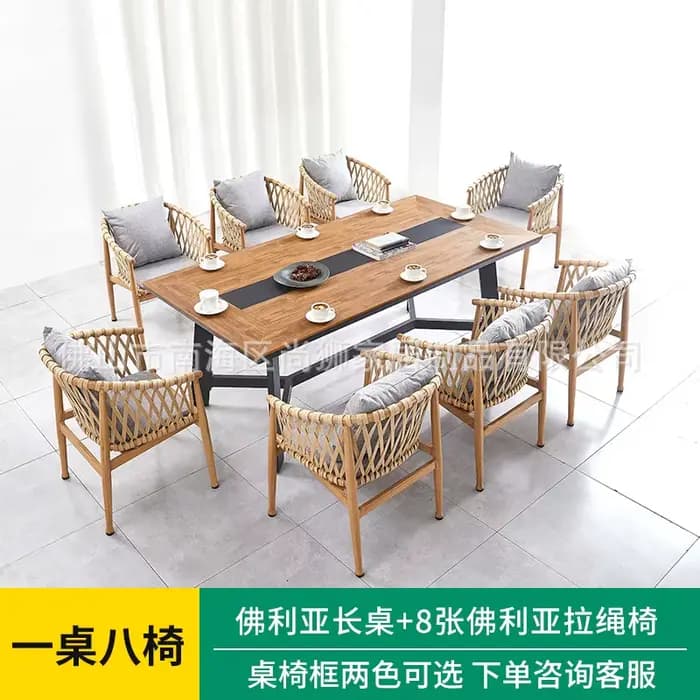 Tables et chaises d'extérieur pour restaurants et cafés extérieurs