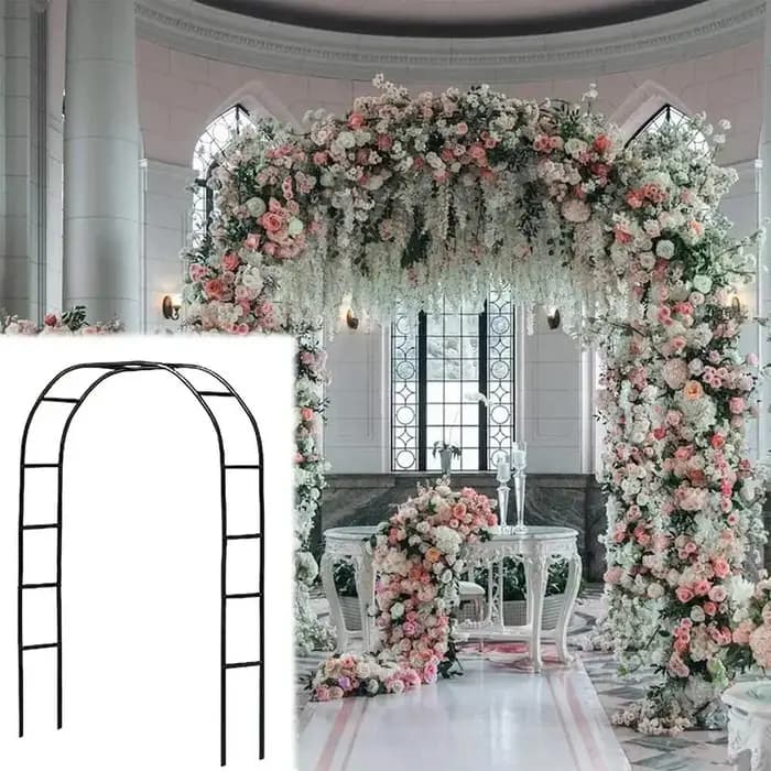 Arc en treillis pour plantes grimpantes
