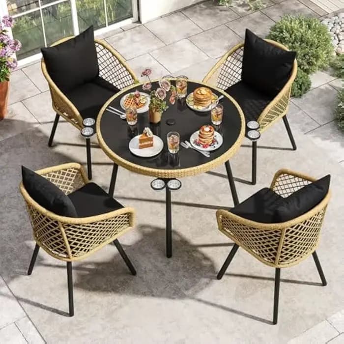 Ensemble de salle à manger d'extérieur 5 pièces avec coussins rembourrés, table et chaises de patio