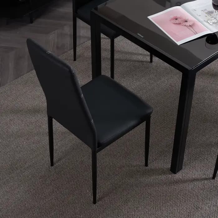 L Super Stable 4 pièces chaises de salle à manger noires Texture chaises de salle à manger à dossier
