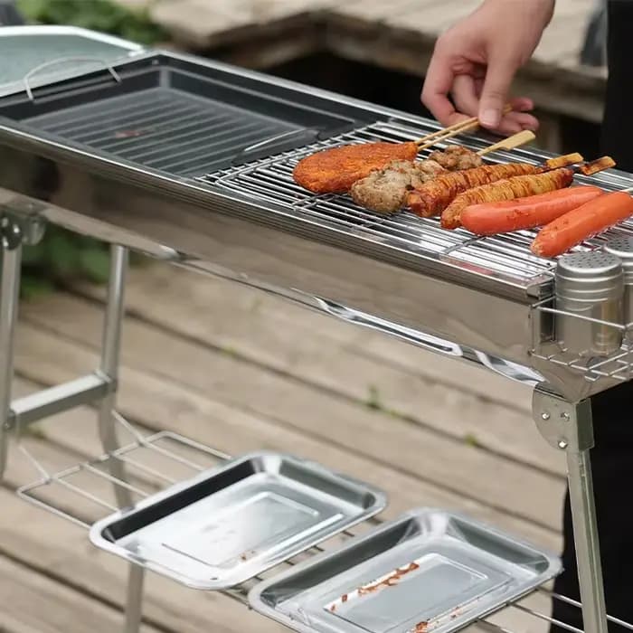Grill à charbon de bois d'extérieur en acier inoxydable