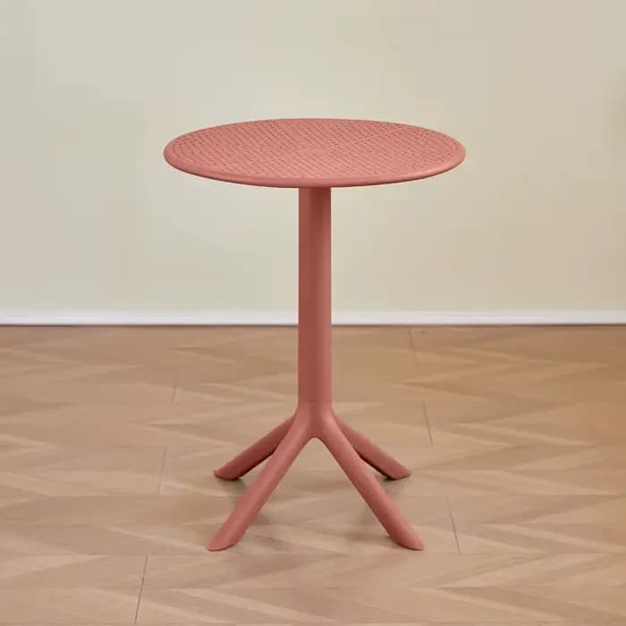 Petite Table ronde de styliste pour loisirs en plein air
