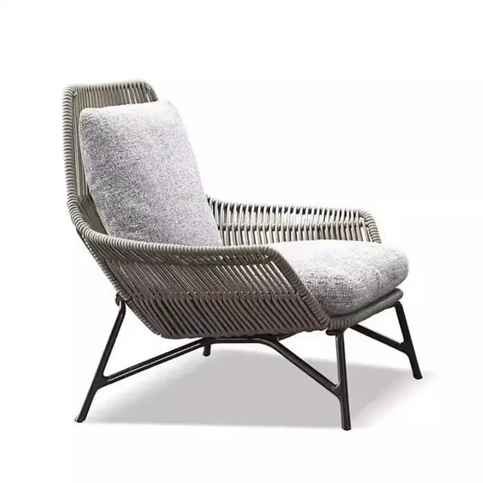 Chaise nordique en rotin pour balcon extérieur