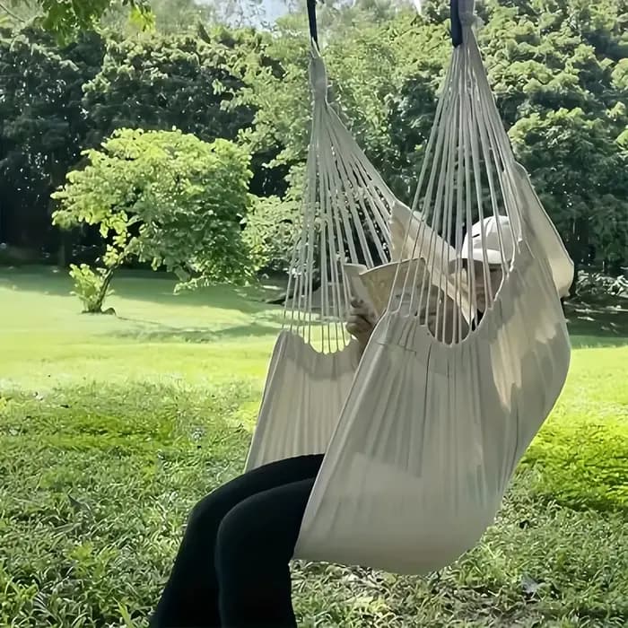 Chaise suspendue d'extérieur à la mode