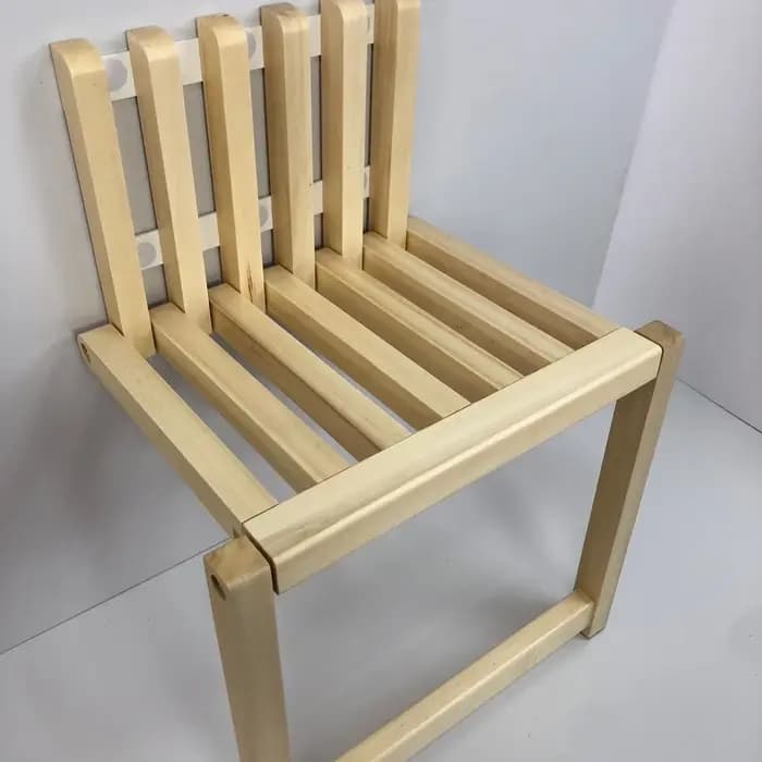Chaise pliante murale en bois massif