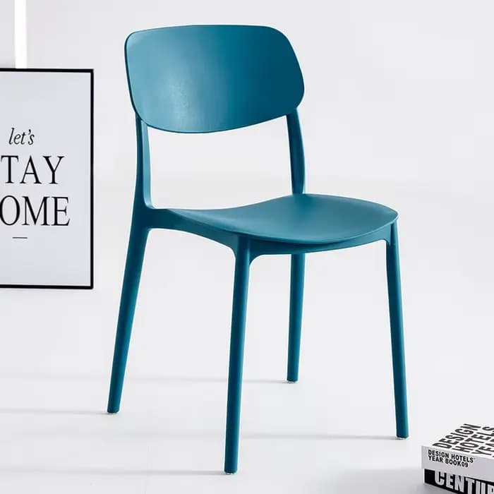 Chaises de salle à manger en plastique ultralégères
