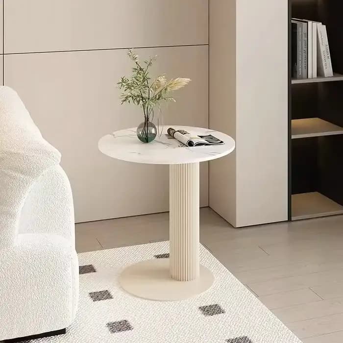 Table basse de style crème